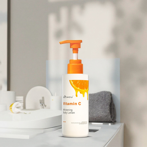 Lozione <span class=keywords><strong>Corpo</strong></span> <span class=keywords><strong>Esfoliante</strong></span>, Illuminante, Sbiancante, Idratante e Nutriente 250ml per Pelle Femminile - Product Image 5