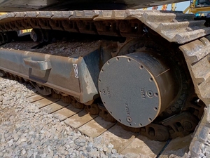 Excavatrice sur chenilles Hyundai 275 d'occasion, 27,5 tonnes |   2022 Corée Originale |   Système hydraulique à faible nombre d'heures de fonctionnement |   Exportation mondiale - Product Image 6