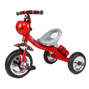 Triciclo de Metal Estilo Mariquita con Portavasos; Se Puede Usar para Andar o Sentarse - Product Image 1