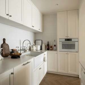 Gabinetes de Cocina Modulares Modernos de Madera Estilo Shaker con Cubiertas de Laminado y Resina, Construcción Ecológica de MDF, Listos para Armar - Product Image 3