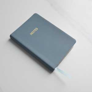 Material Escolar al Por Mayor, Libretas Personalizadas con Marca, A5 A6, Tapa Dura de Cuero PU, Agenda de Bolsillo Cosida Azul - Product Image 3