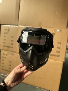 Casco de soldadura con ventilación Casco de soldadura de fibra de carbono utilizado en campos de soldadura industrial - Product Image 5