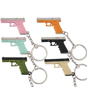 พวงกุญแจรูปปืนขนาดเล็กทำจากโลหะเหมาะสำหรับเป็นของขวัญของผู้ชาย G17 P92พวงกุญแจรูปปืนพิสโตลา - Product Image 3