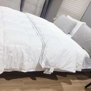 2025 grand service de commande OEM 15 TOG 13.5tog 10.5tog 4.5tog hiver canard oie Double literie couette duvet et <span class=keywords><strong>plume</strong></span> couette toutes les mers - Product Image 4