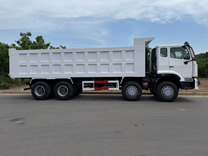 รถบรรทุกดิน SINOTRUCK HOWO 6X4 ดีเซล มือสอง ความจุ 31-40 ตัน มาตรฐานยูโร 3 เครื่องยนต์ Weichai 351-450 แรงม้า เกียร์ธรรมดา พวงมาลัยขวา สำหรับงานหนัก - Product Image 6