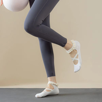 Yumuşak Pamuklu Dantel Fırfırlı Yoga Çorapları Kadınlar İçin Çapraz Askılı Örme Kaymaz Bale Dans Pilates İç Mekan Egzersizi