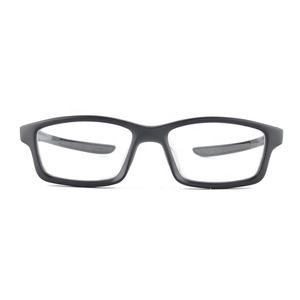 แว่นตาบาสเก็ตบอล Basto คุณภาพสูง ขายดีที่สุด ดีไซน์ใหม่ล่าสุด พร้อมคุณสมบัติป้องกันแรงกระแทกและรอยขีดข่วน แว่นตาสำหรับกีฬา - Product Image 1