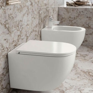 Toilette moderne de luxe en céramique de type P Réservoir encastré mural de style occidental Filigrane Bol P-Trap pour salle de bain Hôtels Parcs - Product Image 6