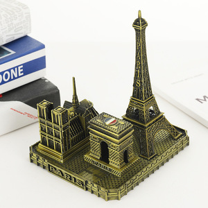 Modello Architettonico di Parigi, Francia Decorazioni per la Casa Arco di Trionfo in Metallo di Notre Dame Artigianato in Lega Pressofusa - Product Image 2