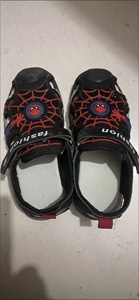 Gran oferta 2024, sandalias de <span class=keywords><strong>playa</strong></span> de verano baratas para niños, nueva moda para niños, zapatos antideslizantes de fondo suave para niños - Product Image 4