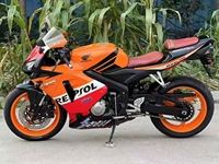 Moto à essence CBR 600 RR 600cc avec une vitesse maximale de plus de 80 km/h, moteur haute performance et puissant pour l'exportation