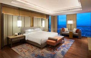 Ensemble complet de mobilier de chambre king-size économique pour hôtel, avec tête de lit et table de chevet en placage de bois, idéal pour les projets clés en main d'hôtels 3 étoiles - Product Image 4