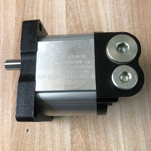 อะไหล่รถแทรกเตอร์ตงฟางหง รุ่น Yto 704/754/804/904 ปั๊มน้ำแรงดันคงที่ อะไหล่รถแทรกเตอร์ 4 กุญแจ หมุนขวา - Product Image 2