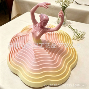 Figura de resina de niña bailando, decoración móvil para sala de estar, diseño contemporáneo, paquete de una sola pieza - Product Image 3