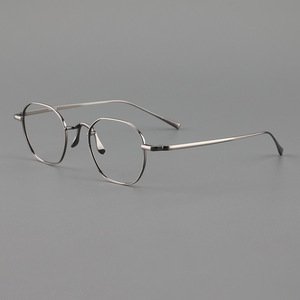 8g femmes rétro petit cadre Ultra-léger pur titane lunettes hommes lunettes cadre élégant Vintage <span class=keywords><strong>petite</strong></span> <span class=keywords><strong>taille</strong></span> optique - Product Image 2