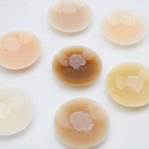 Coussinet <span class=keywords><strong>de</strong></span> <span class=keywords><strong>soutien</strong></span>-<span class=keywords><strong>gorge</strong></span> d'allaitement <span class=keywords><strong>en</strong></span> <span class=keywords><strong>silicone</strong></span> solide mat mince avec support adhésif collant et réutilisable - Product Image 3