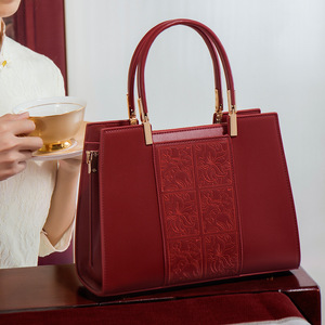 Bolso de Mano Portátil de Lujo Rojo para Niñas con Doble Cremallera, Material PU, Estilo Vestido, Regalo de Boda para Novia - Product Image 3