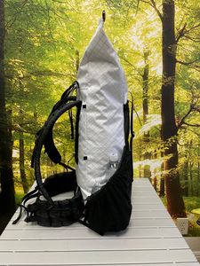 Zaino OEM 40-55L con Chiusura Roll Top per Escursionismo, Campeggio e Montagna, Impermeabile, Ecologico, Bianco - Product Image 3