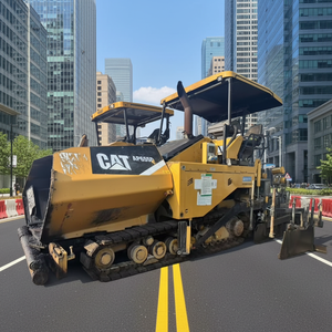 Finisseur à béton asphalte Caterpillar d'occasion, 3,8 m, bon état, épaisseur de pavage, finisseurs Cat AP655D, finisseur à béton asphalte, moteur en stock - Product Image 1