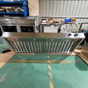 Campana Extractora Eléctrica de 60 Pulgadas de Acero Inoxidable, Filtro de Deflector, Temporizador Automático de 5 Minutos, Motores Dobles, Luces LED - Product Image 4