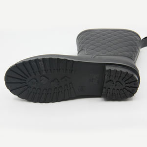 Bottes <span class=keywords><strong>Wellington</strong></span> pour femmes, directement <span class=keywords><strong>de</strong></span> l'usine, personnalisables, en caoutchouc PVC, bottes en caoutchouc mi-mollet, imperméables, bottes <span class=keywords><strong>de</strong></span> pluie pour femmes - Product Image 2