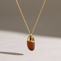 Collier pendentif J&D Designer Vintage en acier inoxydable plaqué or 18 carats PVD, avec pendentif en ambre naturel translucide