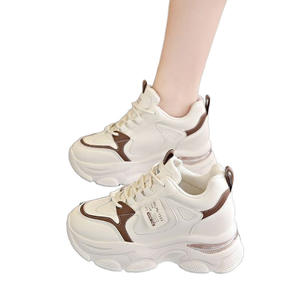 2025 nouveau printemps automne Style femmes léger petite taille hauteur augmentant papa chaussures blanc semelle épaisse chaussures de sport pas de Fatigue - Product Image 4