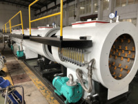 Máquina para Fabricar Tuberías Corrugadas de Doble Pared con un Solo Tornillo, Accionada por Tornillo, Controlada por PLC, Motor SIEMENS, Rodamiento, HDPE/PP