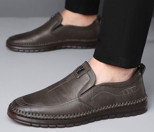 Zapatos de Conducir para Hombre 2026, para Todas las Estaciones, Casuales de Negocios, con Cordones, Suela de Goma Suave, Mocasines de Cuero, Tendencia de Moda, Ligeros, Estilo Papá - Product Image 6