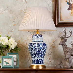 2021 nuovo design blu e bianco vaso di porcellana tessuto del corpo antico coreless lampada da tavolo a led