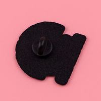 Spille in Metallo all'Ingrosso con Cartoni Animati, Spille con Citazioni Carine, Distintivi Creativi con Lettere Inglesi, Spille Souvenir, Accessori per Abbigliamento e Spille da Risvolto