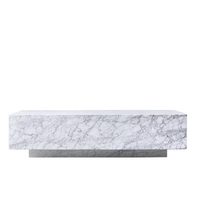 Table basse en marbre massif épais, design cubique, double base, veinure blanche Arabescato, pour salon