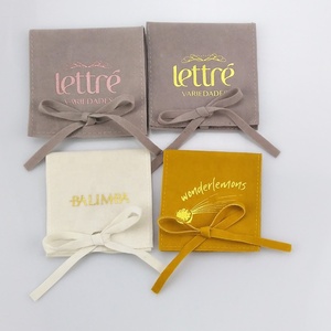 Bolsas de Joyería de Gamuza Personalizadas Coloridas, Bolsas de Regalo de Terciopelo con Logotipo Personalizado para Exhibición de Joyas - Product Image 2
