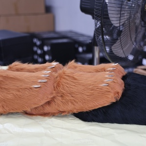 Nouvelles mules tendance à griffes d'ours en fourrure, sandales d'été personnalisées avec dessus en peluche douce, logo sur mesure - Product Image 5