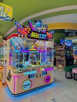 Machines de divertissement métalliques très demandées en usine : Machines à griffes, Machines à cadeaux, Jeux d'arcade, Pousseurs de flipper (espagnol/japonais) pour le jeu