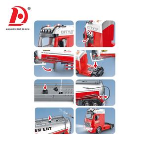 HUADA 2025 Fricción Transporte Coche Tanque <span class=keywords><strong>de</strong></span> cemento Camión <span class=keywords><strong>cisterna</strong></span> <span class=keywords><strong>de</strong></span> <span class=keywords><strong>agua</strong></span> <span class=keywords><strong>Juguete</strong></span> con sonido ligero - Product Image 6