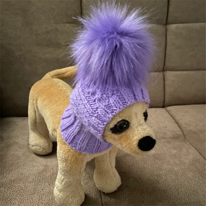 Pet Vestuário Chapéu do Inverno com Bombardeiro De Pele Chapéu De Malha para Cães Pequenos Presente bonito pets knit hats dog ball beanies - Product Image 3