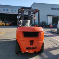 Montacargas Diésel Mitsubishi FD50 de 5 Toneladas con Motor Chery para Uso en Construcción y Agricultura, Altura Máxima de Elevación 3000 mm