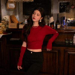 Viral Influencer Favorite New Arrival Y2K Style Wine <b>Red</b> Round Neck Puff Sleeve <b>Cropped</b> Knit <b>Top</b> with Arm Cuffs for Date Night - Product Image 4