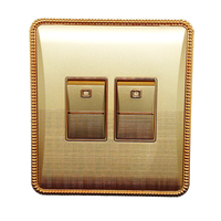 Iraq Market New Design 4 Gang Wall Switch Prix bon marché avec Max. Courant 10A et Max. Voltage 250V