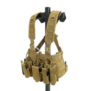 Gilet tactique modulaire léger MOLLE avec panneaux de protection détachables et pochettes pour chargeurs, idéal pour la patrouille et l'entraînement - Product Image 2