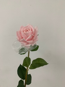 Vente flash - Roses artificielles réalistes <span class=keywords><strong>de</strong></span> couleur rose, à longues tiges, pour la maison, les mariages, les centres <span class=keywords><strong>de</strong></span> <span class=keywords><strong>table</strong></span> <span class=keywords><strong>de</strong></span> Noël, la Saint-Valentin - Product Image 6