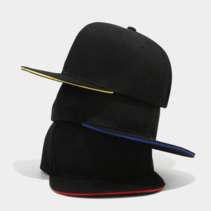 Sombrero ajustable de ala plana de moda de estilo hip pop personalizado para hombres y mujeres, gorras de sándwich SnapBack coloridas de Color sólido - Product Image 2