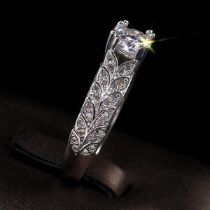 Anello a doppia fila con rami di salice per donna, gioiello da dito scintillante e alla moda - Product Image 5
