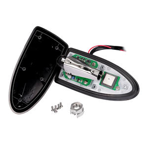 Superbat amplificatore <span class=keywords><strong>universale</strong></span> Shark Fin AM FM <span class=keywords><strong>Antenna</strong></span> Radio GPS <span class=keywords><strong>Antenna</strong></span> per <span class=keywords><strong>auto</strong></span> DAB con montaggio sul tetto - Product Image 6