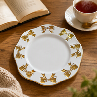 Assiettes de présentation en or blanc avec bordure, décorées de nœuds en résine, pour centre de table de mariage ou banquet