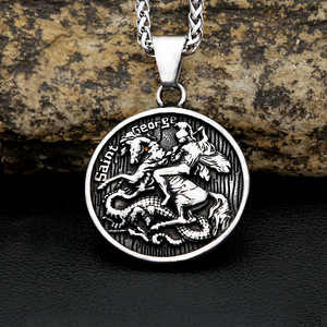 Yunnique – collier avec pendentif Saint George en acier inoxydable, breloque ronde, design de dragon équestre, bijoux pour hommes, cadeau - Product Image 1