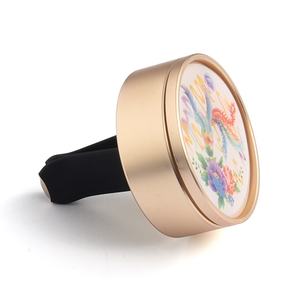 Difusor de Coche Redondo de Metal con Adhesivo Epoxi con Patrón de Fénix Estilo Chino - Product Image 2