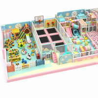 Équipement de terrain de jeu souple pour enfants, personnalisé OEM, durable, pour la maison, la salle de jeux, la maternelle, avec toboggan, piscine à balles et trampoline