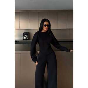 Chaqueta Deportiva Oska Negra, Cómoda y Transpirable, de Nailon, con Diseño de Logotipo Personalizado, Opción de Talla Grande, para el Invierno - Product Image 3